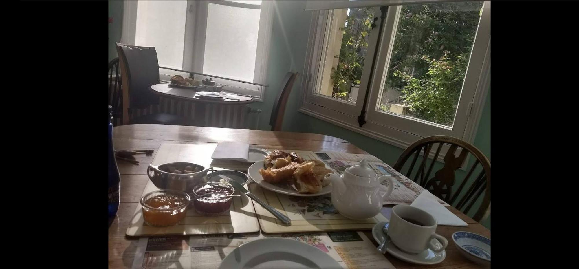La Brasserie Chambre D'Hotes De Delphine Saulge ภายนอก รูปภาพ