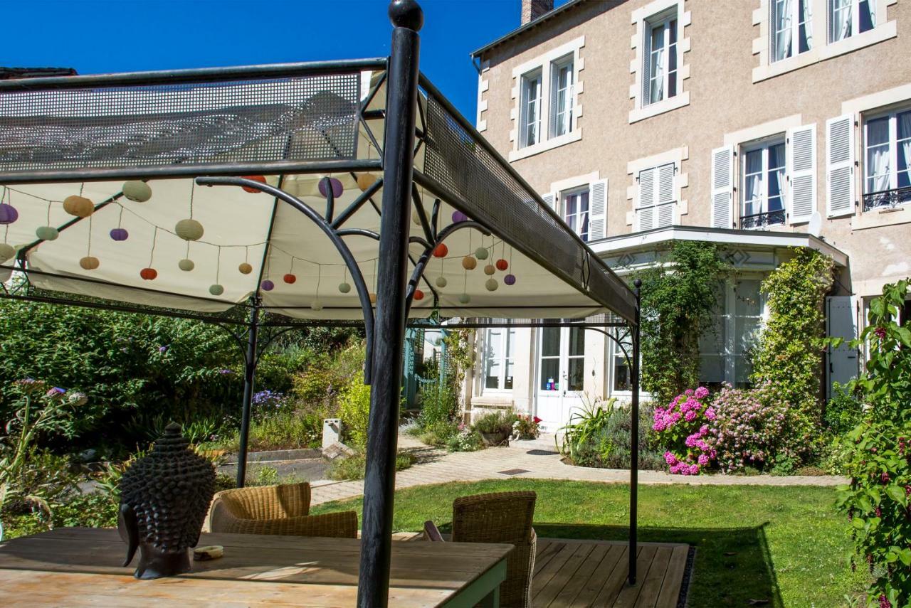 La Brasserie Chambre D'Hotes De Delphine Saulge ภายนอก รูปภาพ